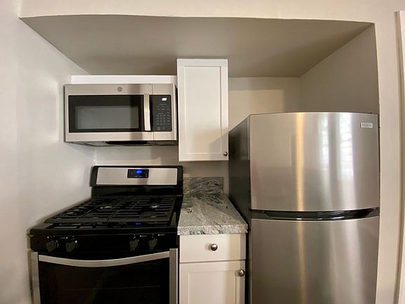 4th image of 322 Warner St APT 2