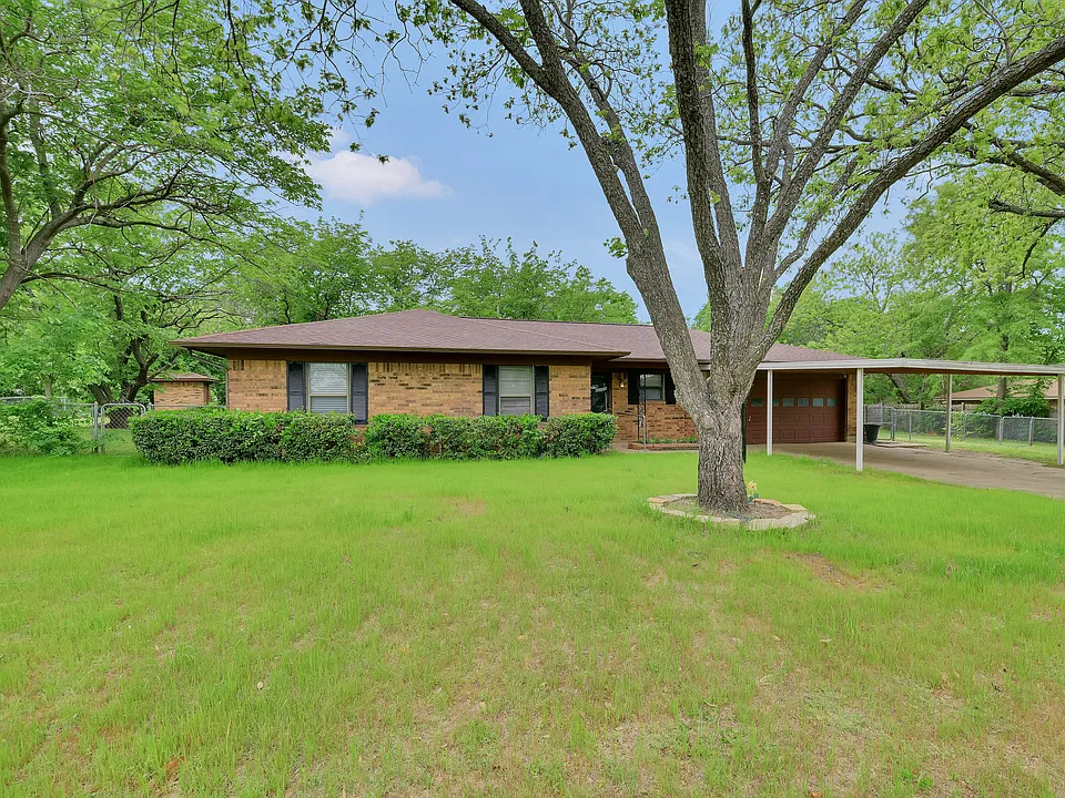 609 Coopers Ln