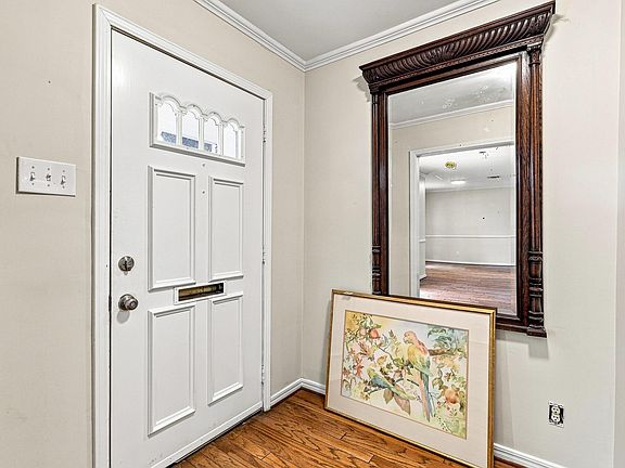4th image of 2221 Valencia St