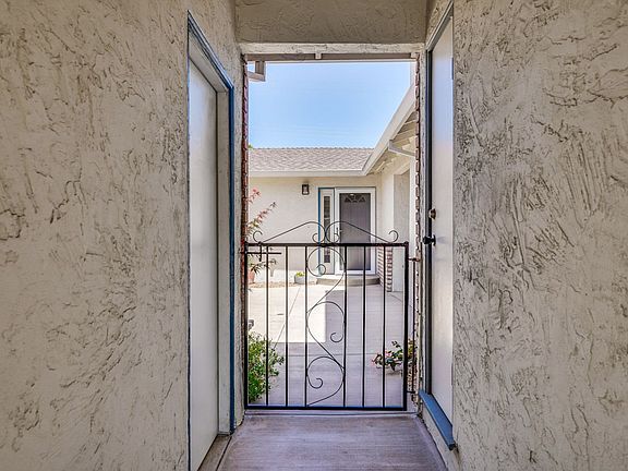 2nd image of 822 Sevely Dr