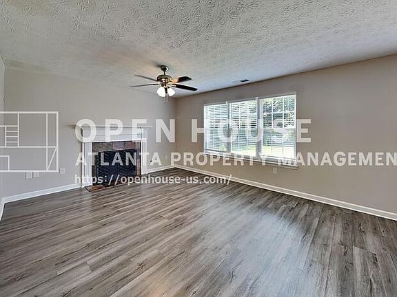 3rd image of 101 Saint Ann Cir