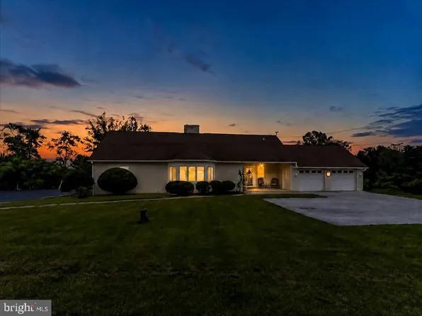 1679 Horseshoe Pike, Glenmoore, PA 19343