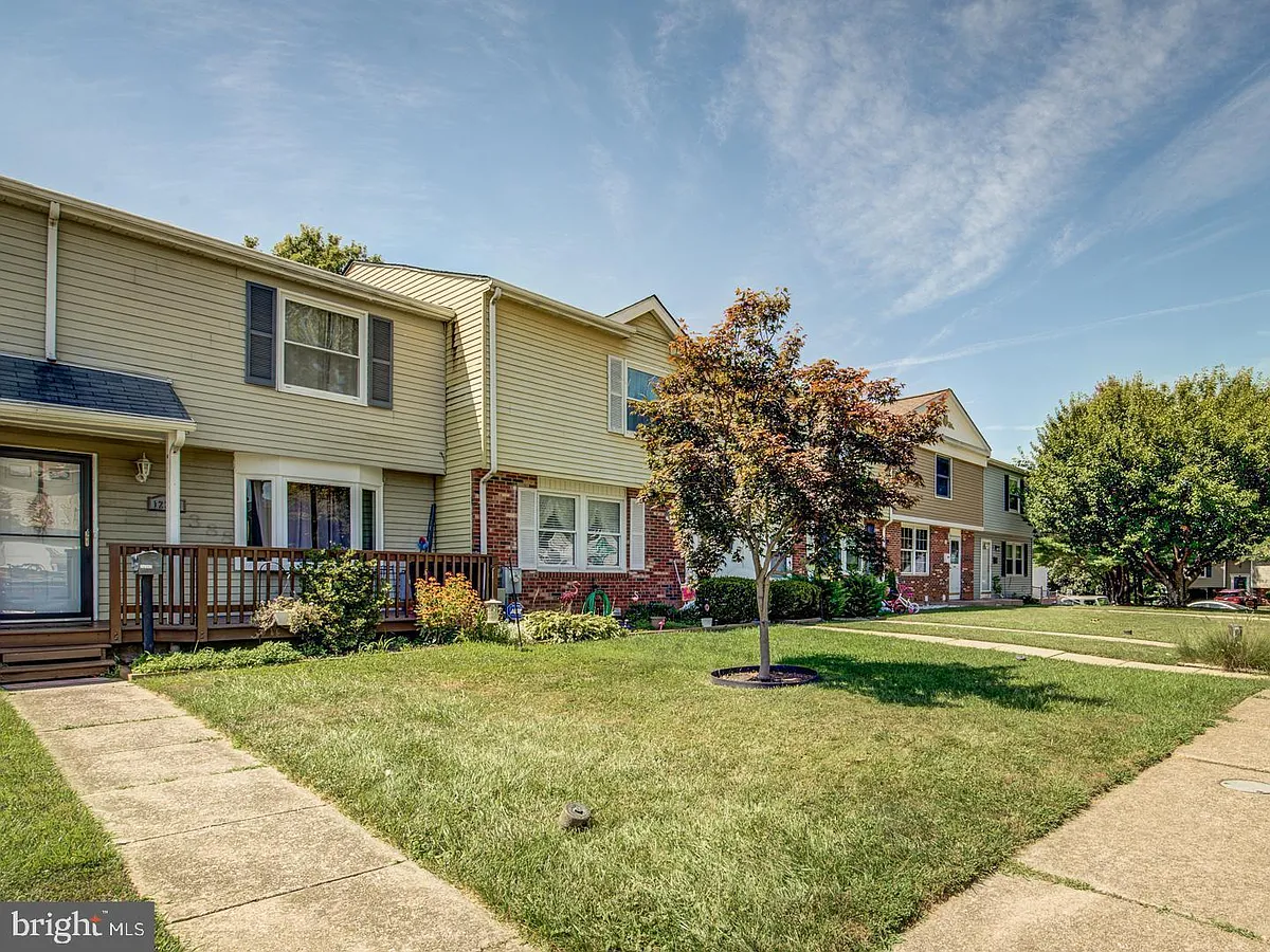 Building Photo - 12390 Boncrest Dr