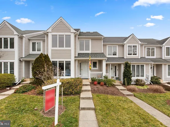 13 Stone Row Ct, Cockeysville, MD 21030