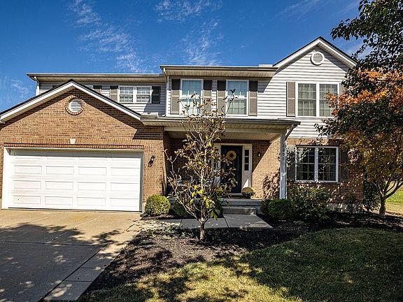 2nd image of 2890 Tamarack Ct