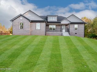 330 Stonehouse Rd, Bardstown, KY 40004