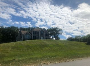 39 Longview Cir, Pelham, NH 03076