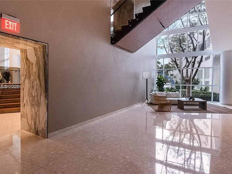 2020 N Bayshore Dr #3408 — Photo 43