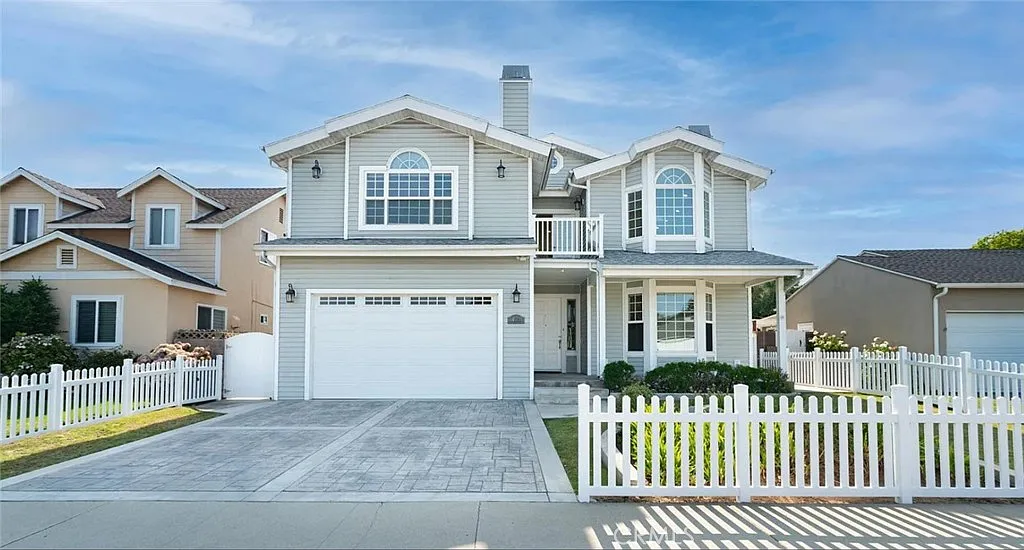5 bed, 2941 sqft, $9,200 — Photo 3