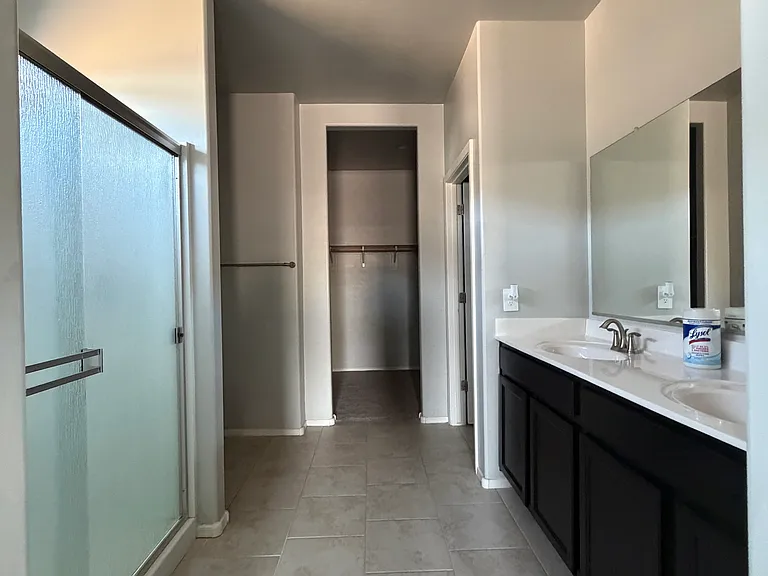 6853 S Portugal Ave — Photo 16