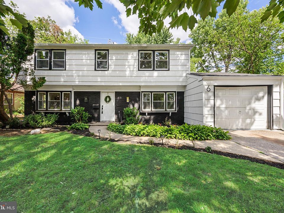 1st image of 6 Hasting Ln