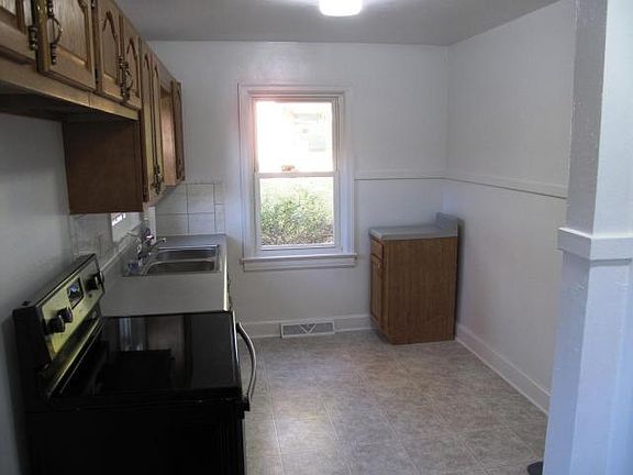 5th image of 116 Kimball Ave