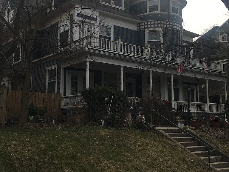 216 Madison Ave SE #3N — Photo 1