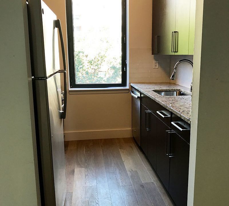 1st image of 70 Battery Pl APT 409