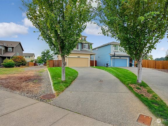 2nd image of 11519 185th Street Ct E