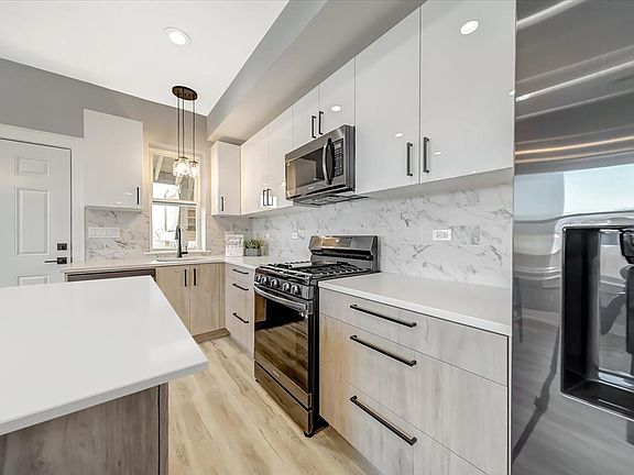 5th image of 6355 N Paulina St #3N