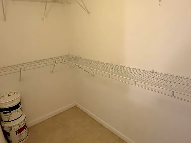 475 SE 8th St #214 — Photo 25