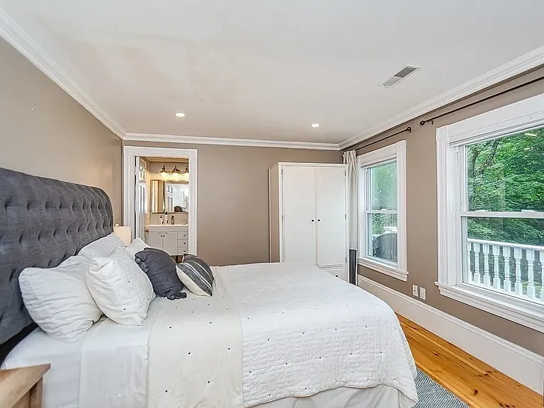 38 Salem St #B — Photo 18