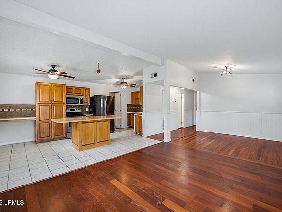 5th image of 2706 Rosemont Avenue