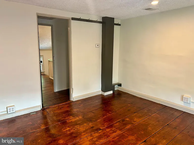 1327 W Strasburg Rd — Photo 31