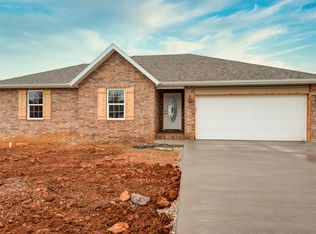 2708 W Garton Rd, Ozark, MO 65721