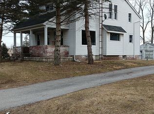 23 W Dean Rd, Temperance, MI 48182