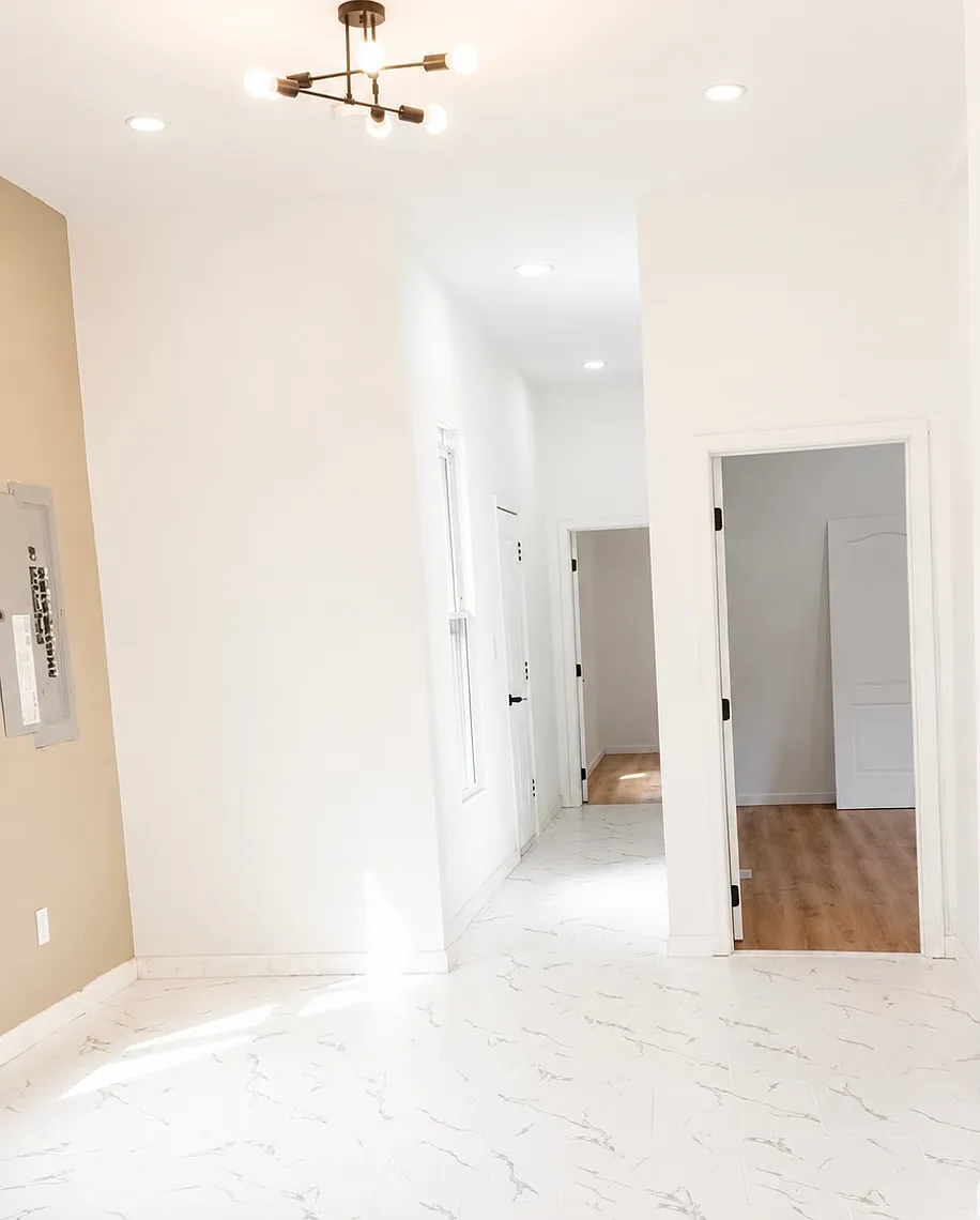 2 bed, $1,400 — Photo 3
