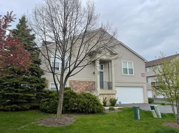 760 Cherry Creek Dr #760, Grayslake, IL 60030