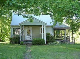 720 Hilltop Rd, Harrisburg, PA 17112