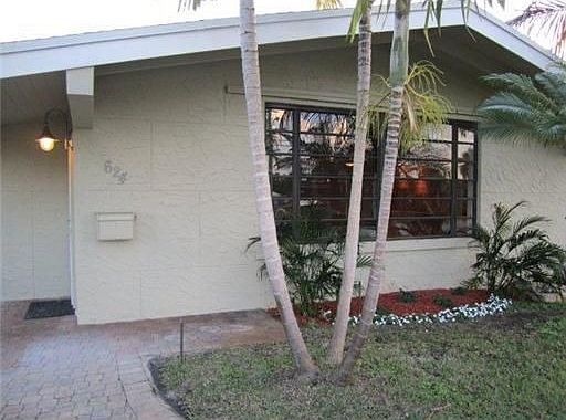 2nd image of 624 NW 29th St