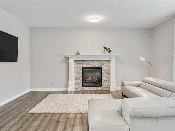 5th image of 39 SW Mount Douglas Point SE