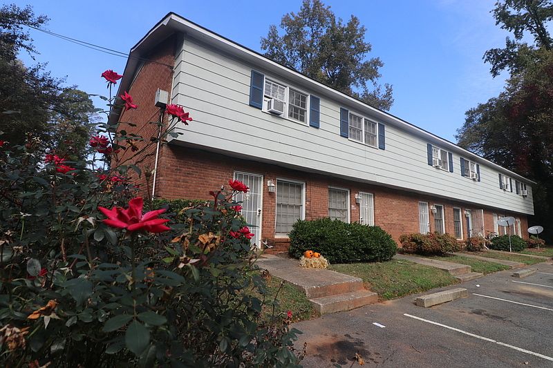 2917 Burgess Dr APT 3, Charlotte, NC 28208 | Zillow