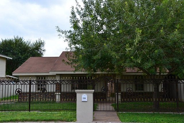 1st image of 114 Sylvia Cir