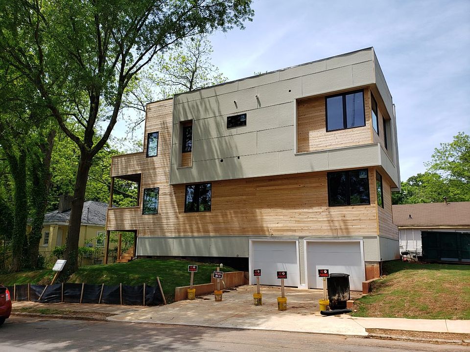 1st image of 1527 1st St NE