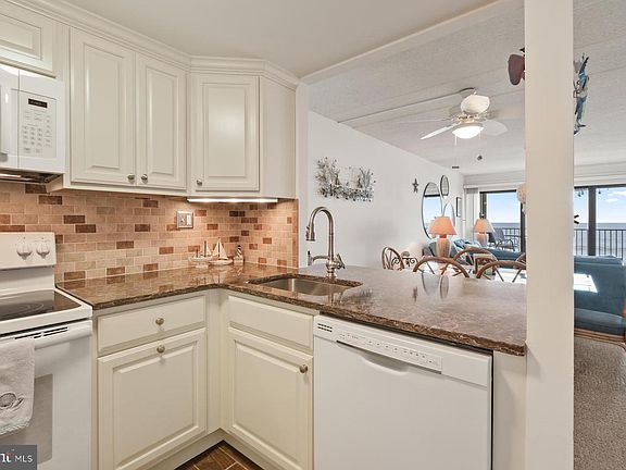 5th image of 8203 Atlantic Ave Unit 105