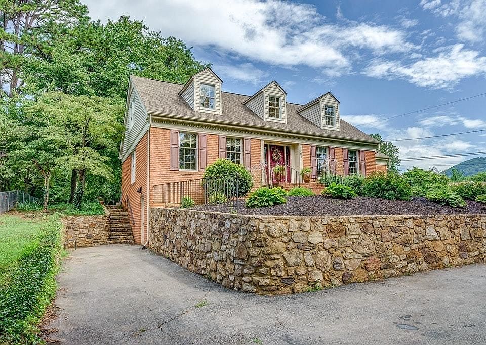 2203 Valleydale Rd, Salem, VA 24153 Zillow
