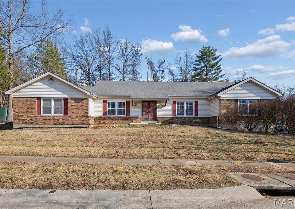 1st image of 394 Branchport Dr