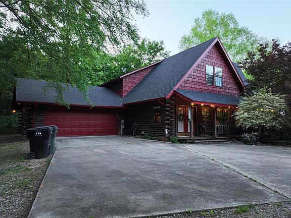 2nd image of 263 Orca Rd