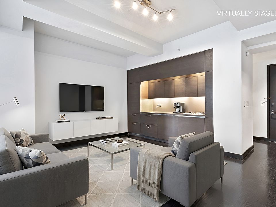 1st image of 20 Pine St APT 2012