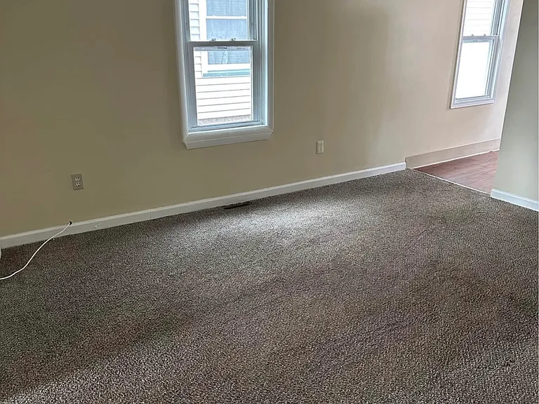516 E Main St #1 — Photo 8