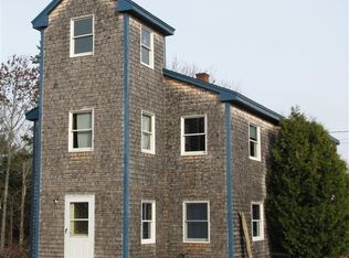 31 Townhouse Rd, Lincolnville, ME 04849