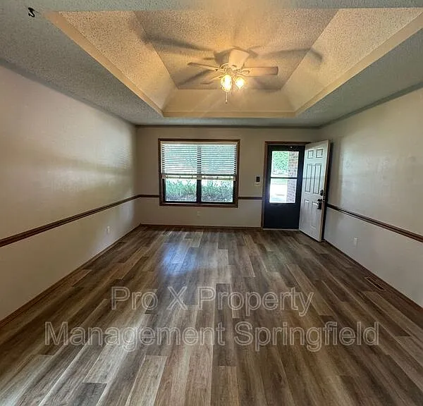 3720 Farm Road 165 — Photo 2
