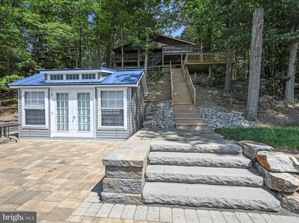 817 Wynonah Dr, Auburn, PA 17922