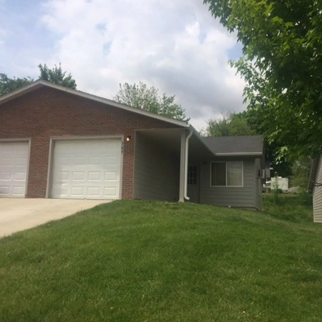 3 Bedroom, Single-story Townhomes for rent in Newton, IA — Photo 4