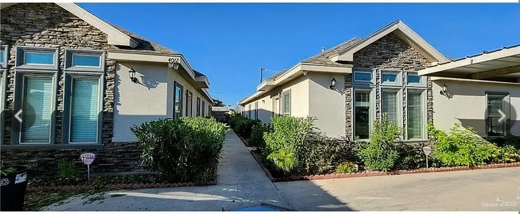 1 bed, 1.5 bath, 950 sqft, $950 — Photo 1