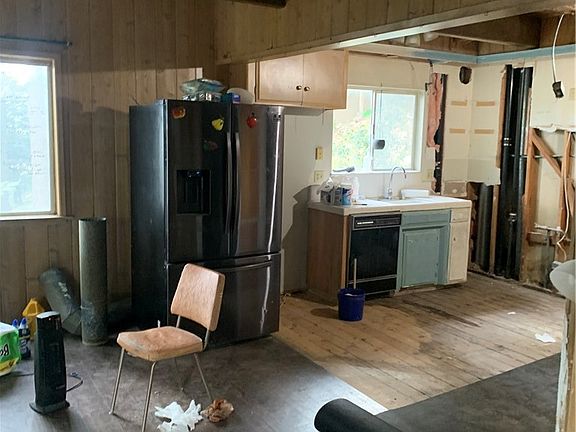 5th image of 608 Arrowhead Villa Rd
