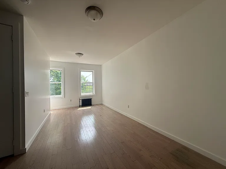 33 Kensington Ave #54E — Photo 5