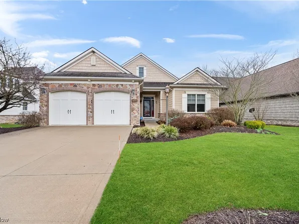 4554 Castlemaine Ct, Akron, OH 44333