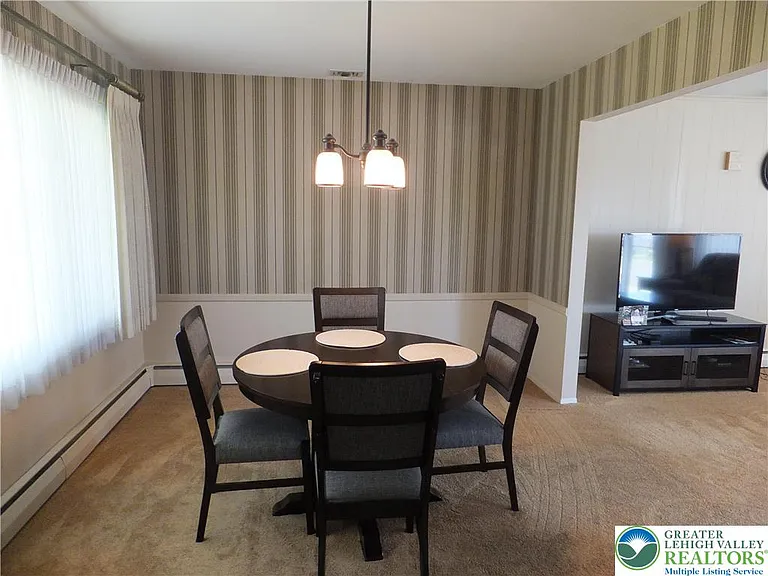 1264 California Ave — Photo 7
