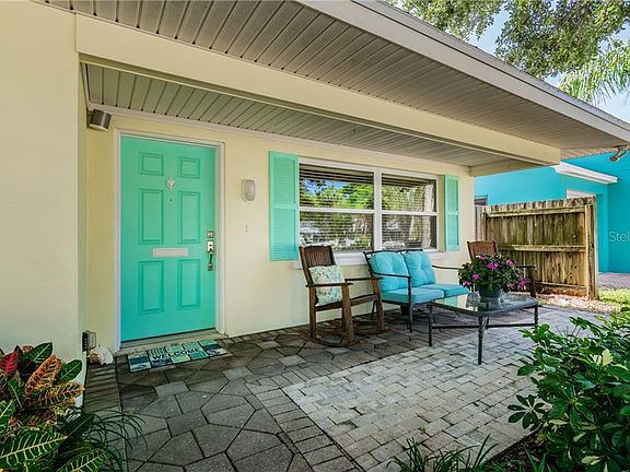 4th image of 819 Lantana Ave